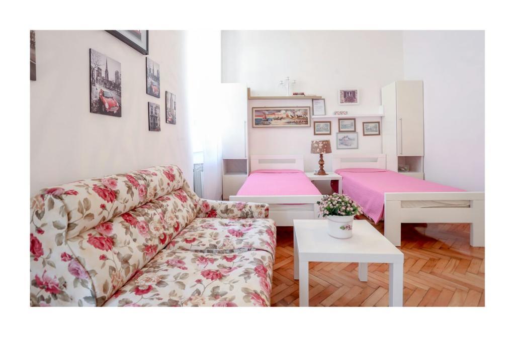 Apartments And Rooms Fonty 사라예보 외부 사진